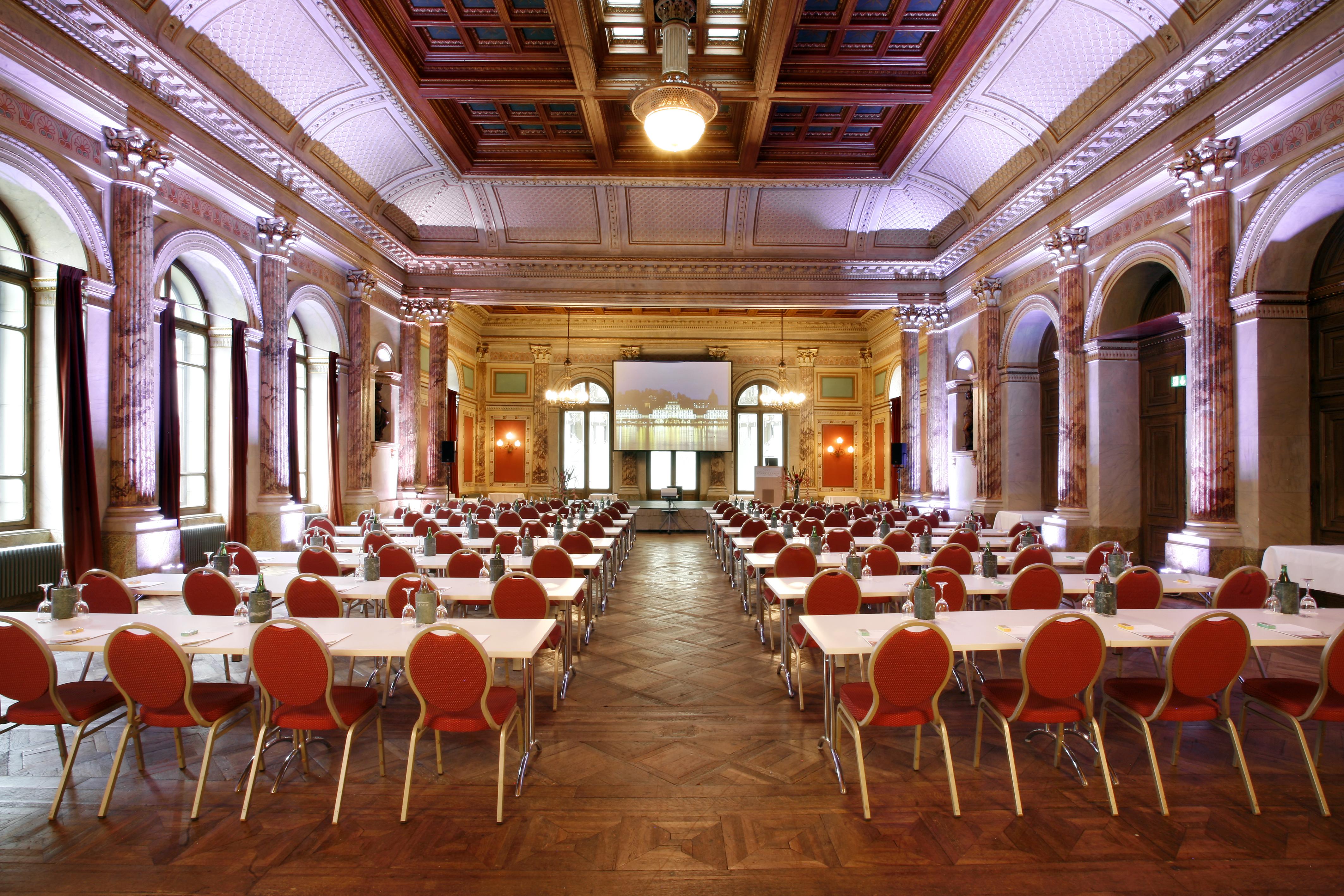 Schweizerhof Hotel 5*