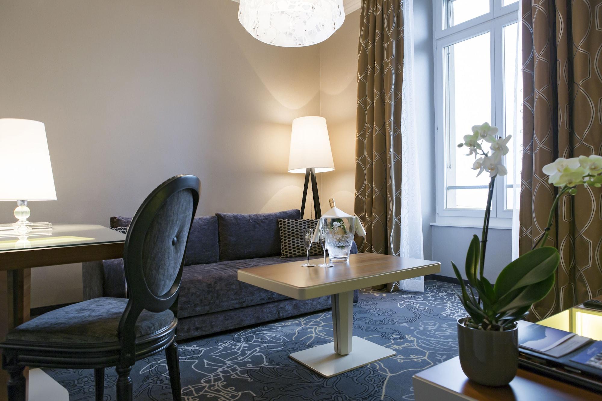 Schweizerhof Hotel 5*